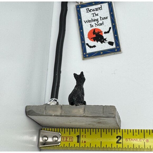 Lemax Spooky Town The Witching Hour Street Post Sign Black Cat Skull Halloween - Picture 4 of 9